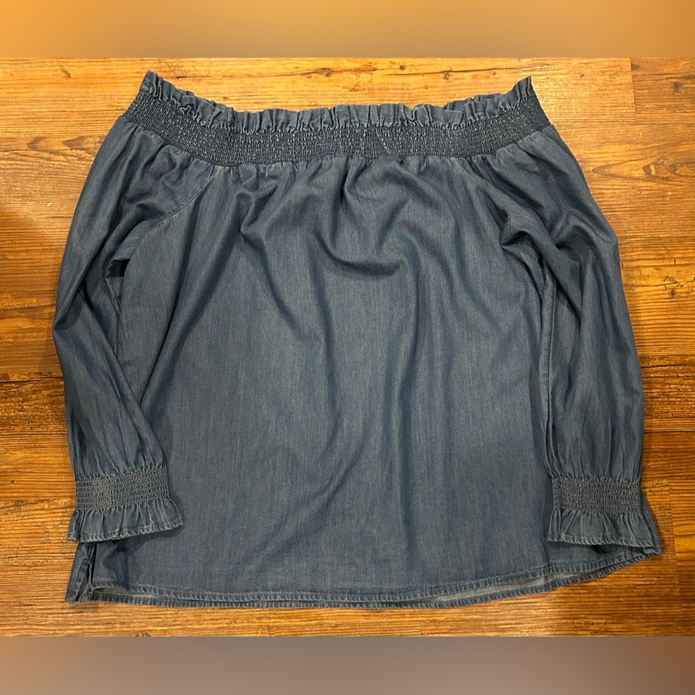 Crown & Ivy Blue Off-Shoulder Blouse size 2XL